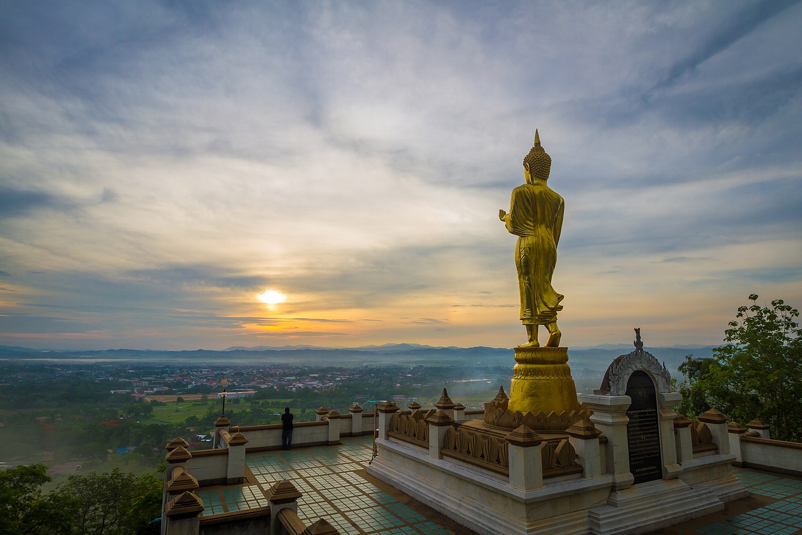 Wat Phra That Khao Noi Nan Walking Buddha