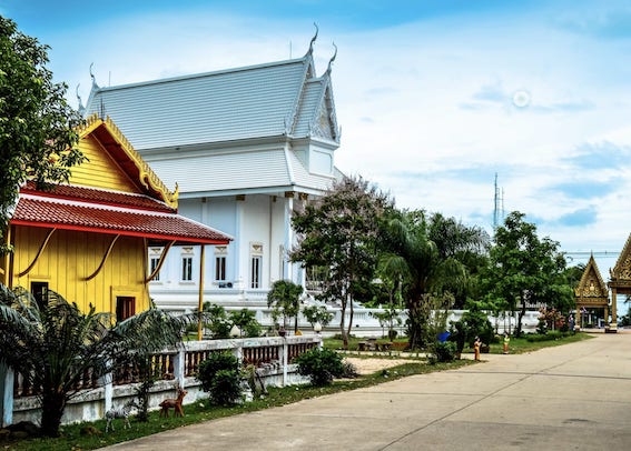 You are currently viewing Wat Phlong Sawai, Rayong